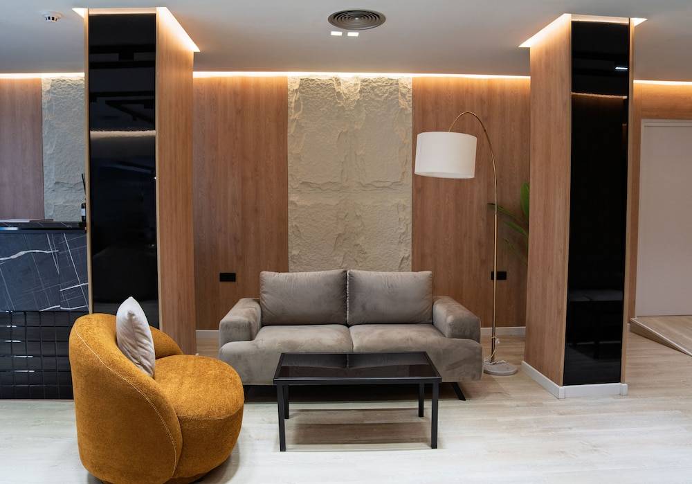 Hotel Mefolinkel Suits 1