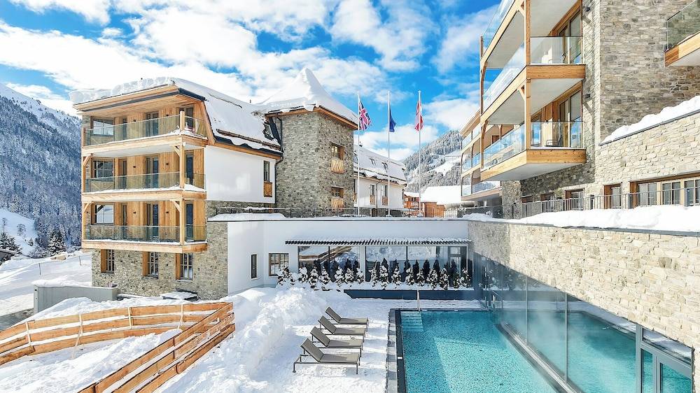 Mountain Spa Residences 1