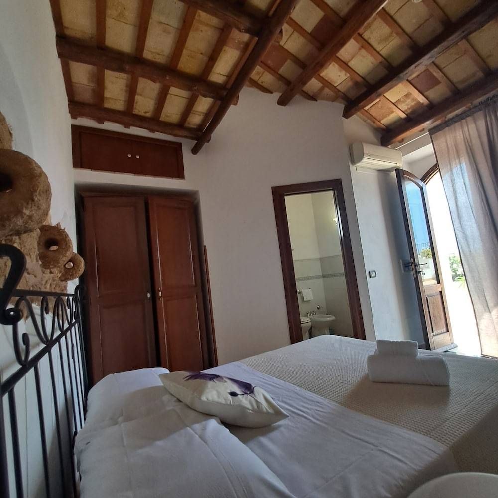 HOTEL Cala Buguto 1