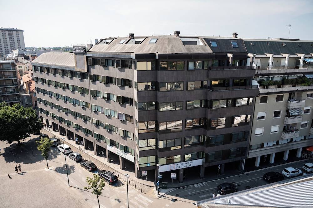 BASALTO Venice Mestre Apartments 1
