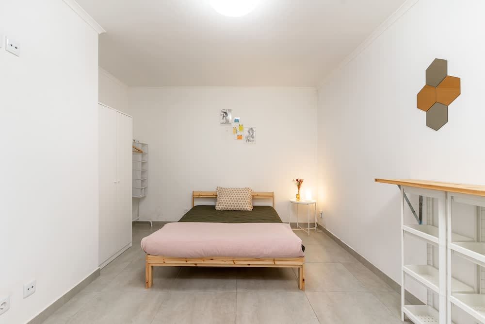 Caparica Poshtel 1