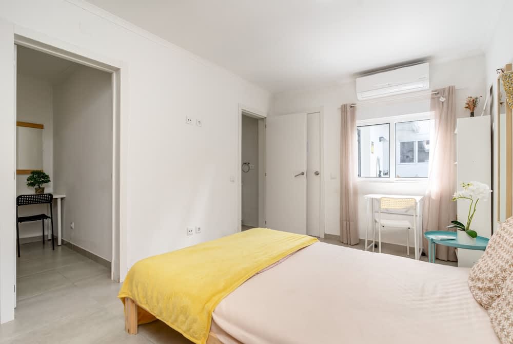 Caparica Poshtel 2