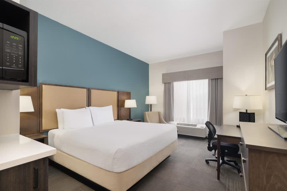 Best Western Plus Frontier Inn 1
