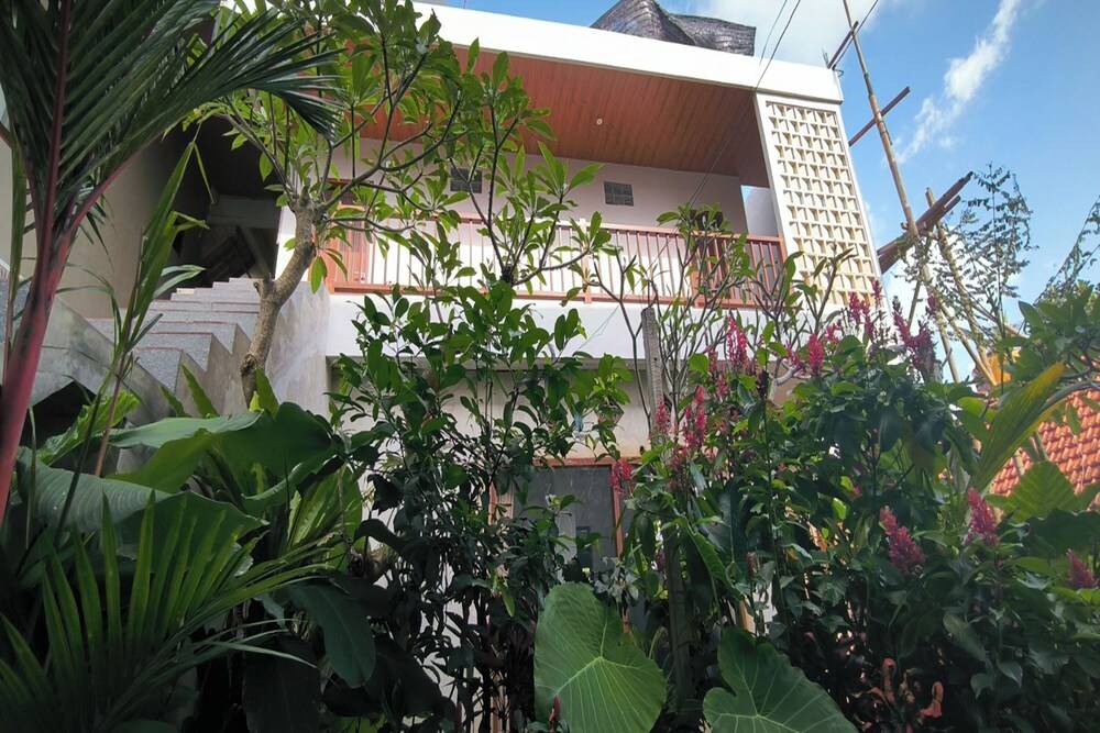 Bhuana Shanti Homestay Ubud 1