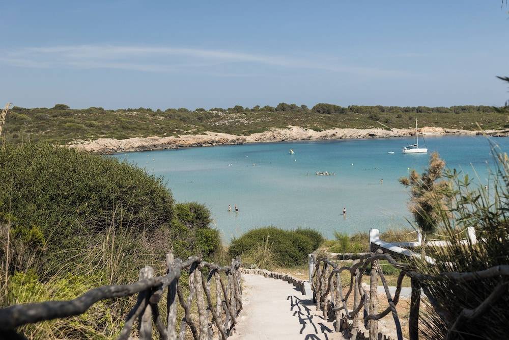 Beach Club Menorca 1