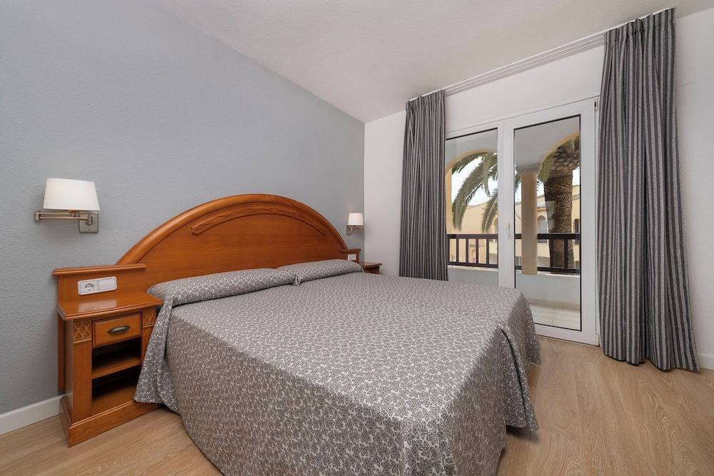 Apartamentos turísticos Jardines del Plaza 2