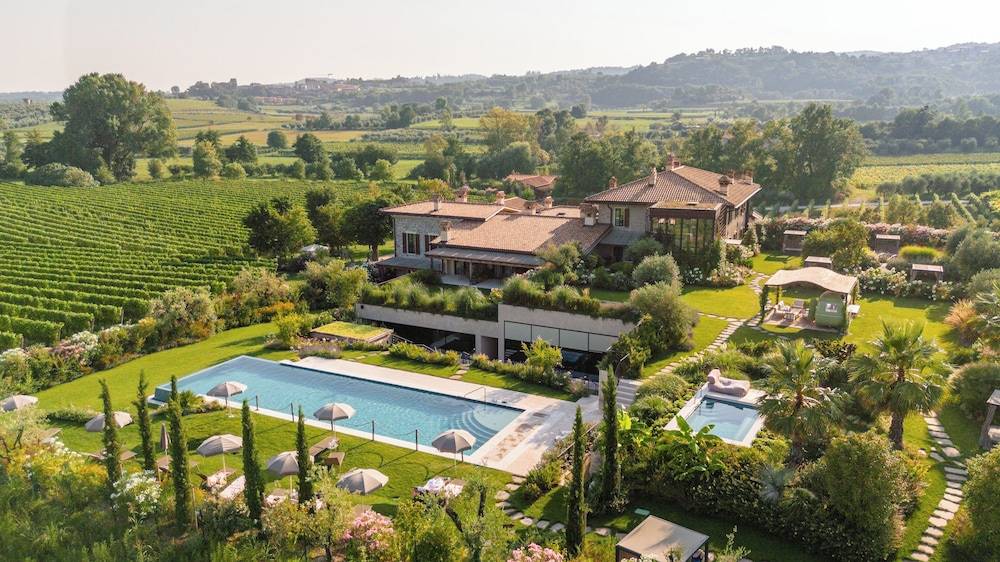Conti Thun Wine Resort 1
