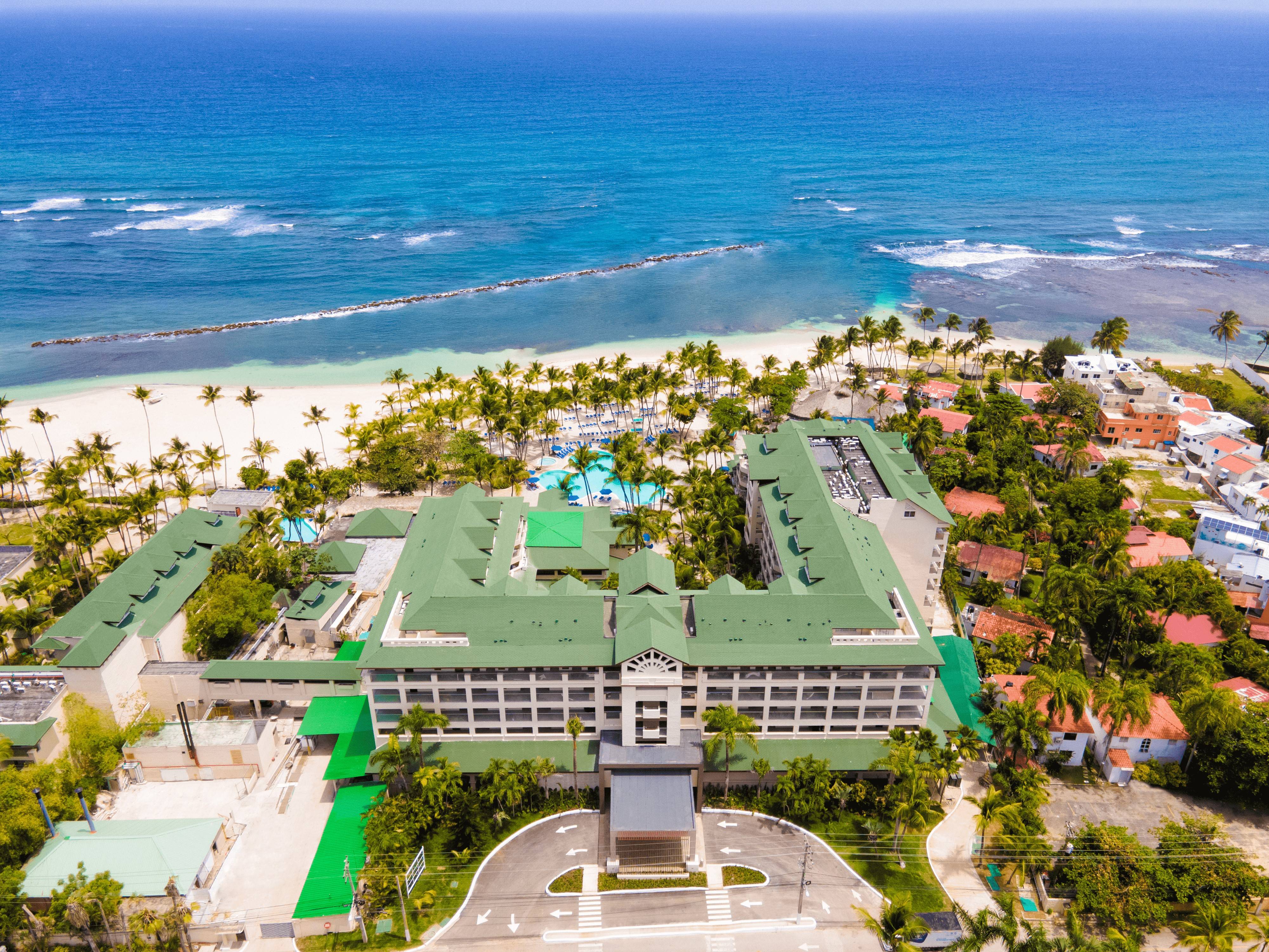 Coral Costa Caribe Beach Resort - All Inclusive 2