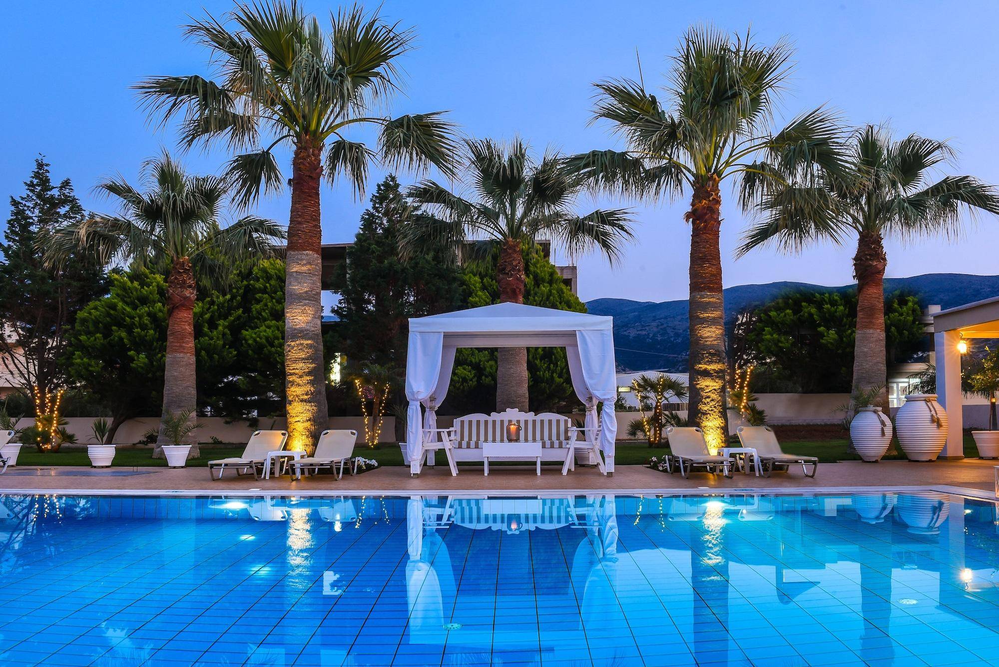 Ammos Boutique Apartments & Suites 2