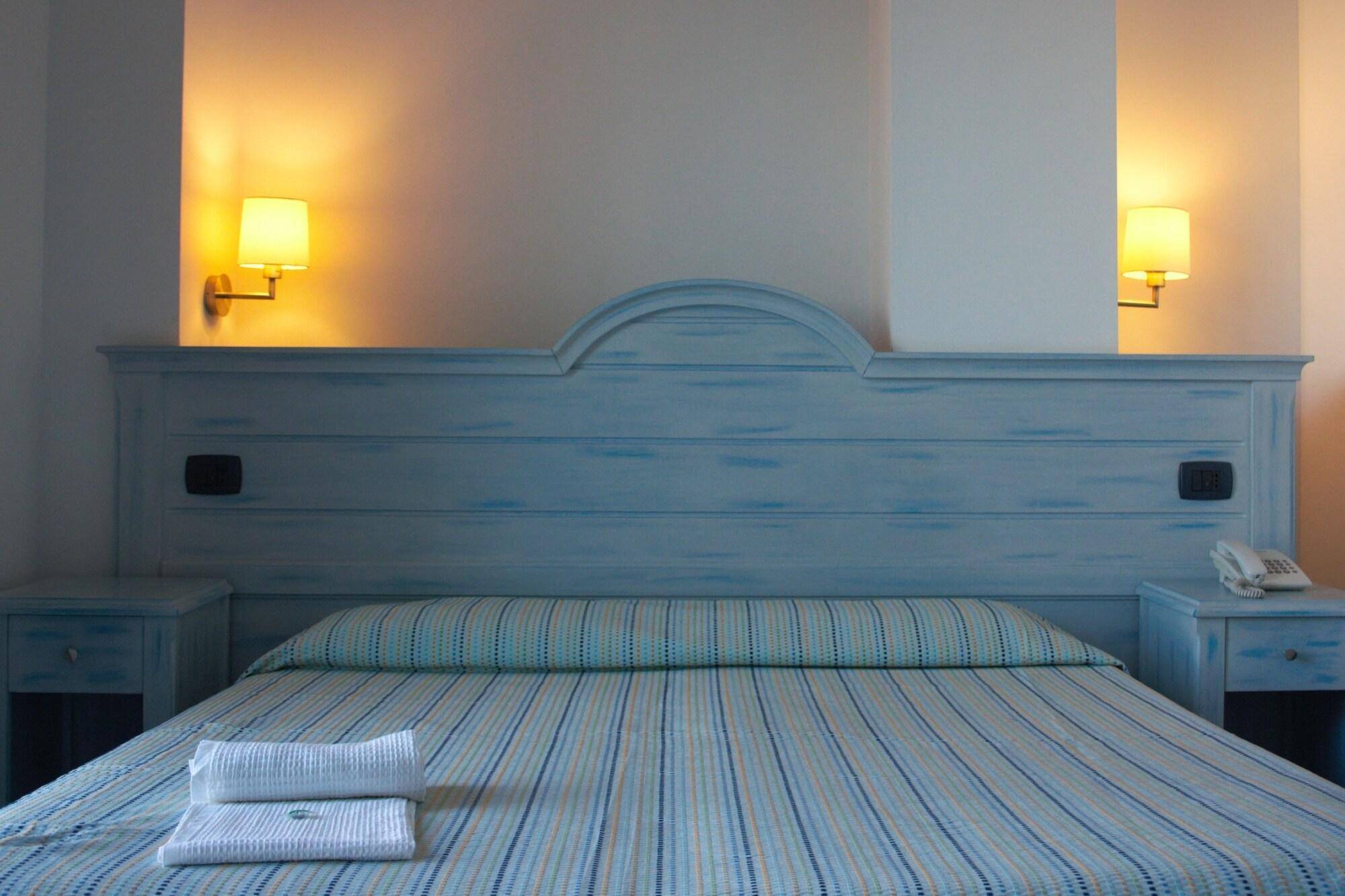 Blue Moon Hotel 1