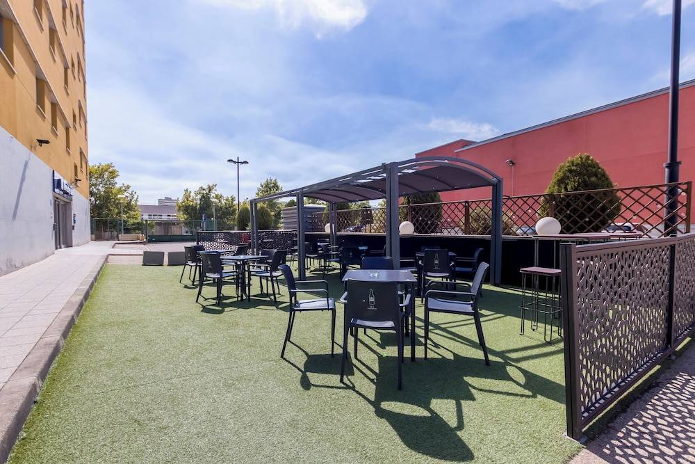 Travelodge Madrid Alcala de Henares 1