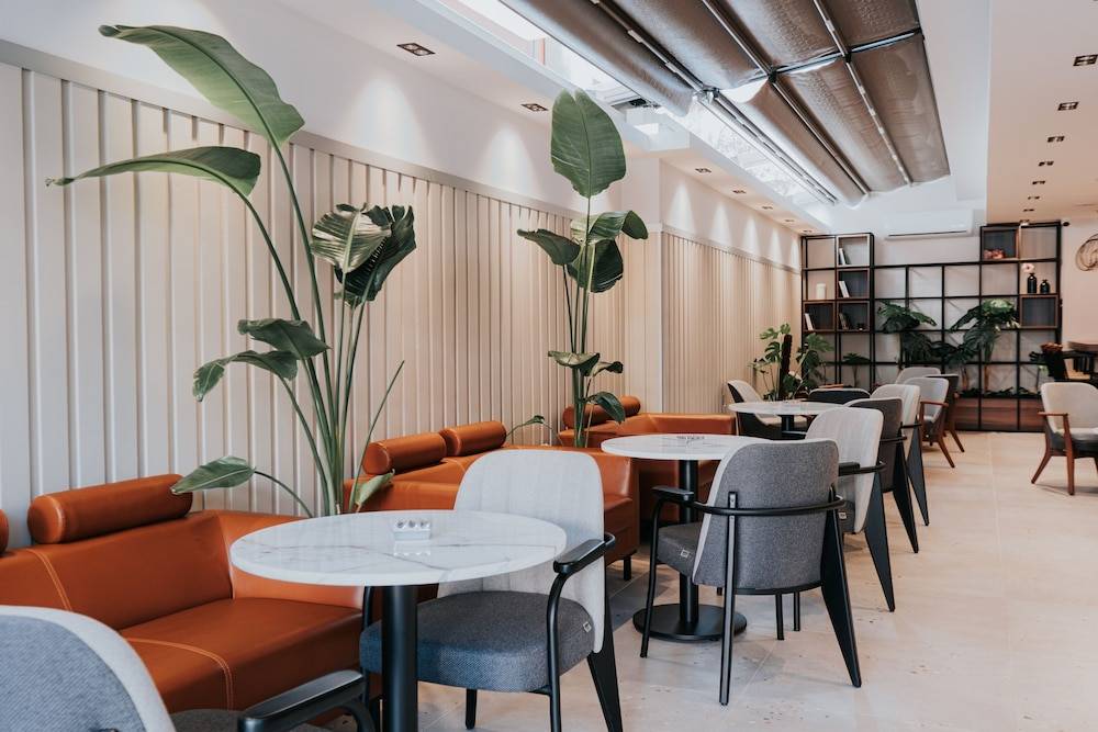 Angelo Coffee Suites 2