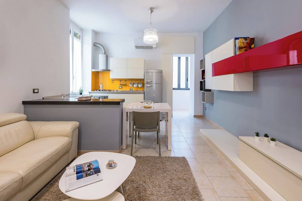 Metro Università Apartment by Wonderful Italy 1