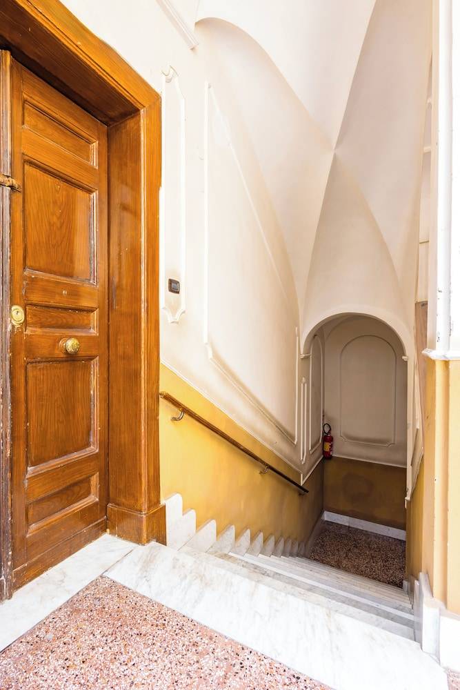Metro Università Apartment by Wonderful Italy 2
