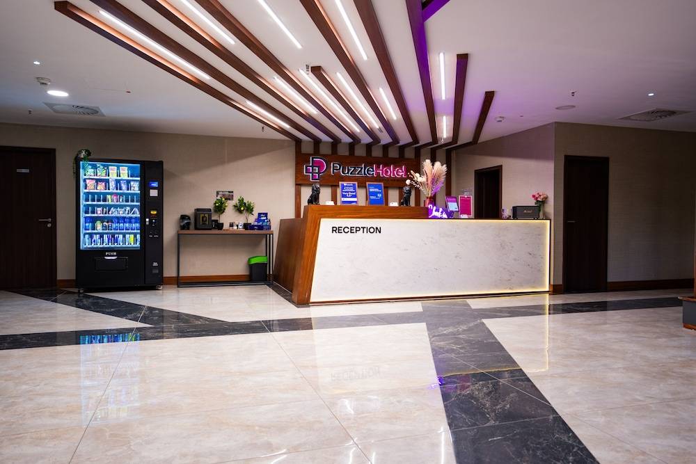 Puzzle Hotel Airport Frankfurt 2