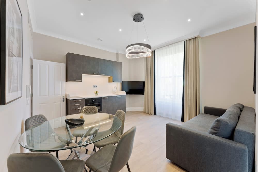 Cleveland Residences Paddington 1