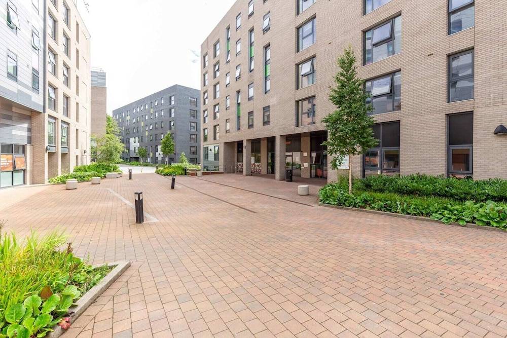 For Students Only Bryson Court 1