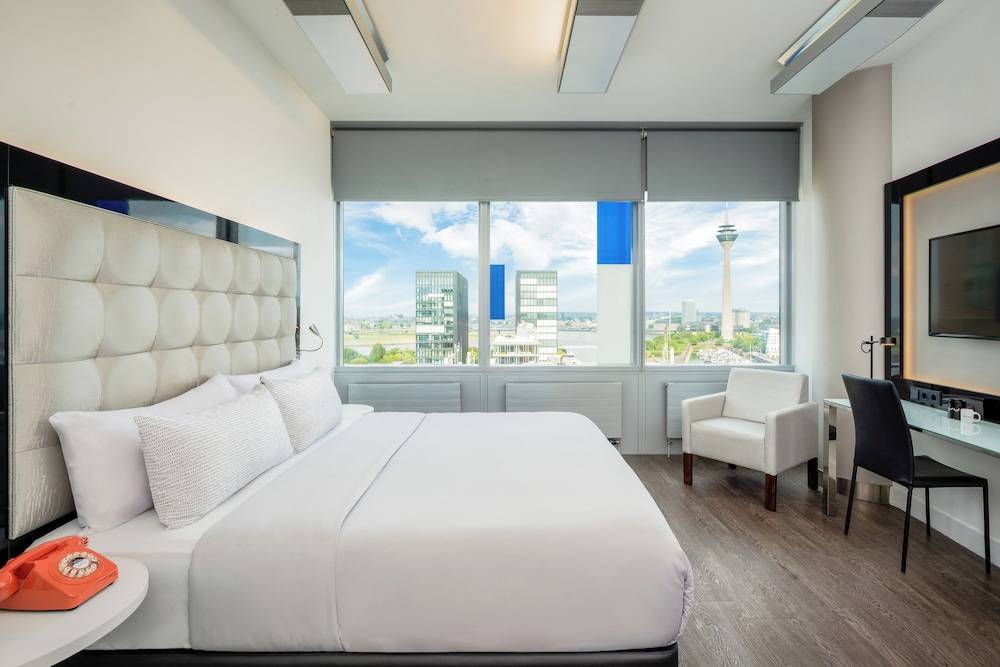 INNSiDE by Meliá Düsseldorf Hafen 1