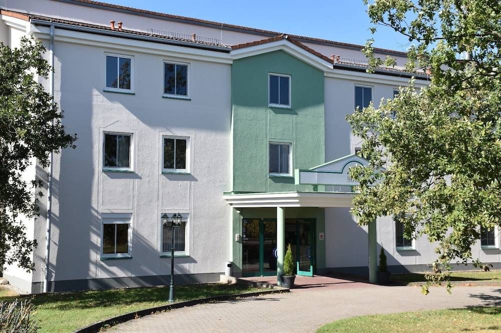 ARC Hotel 1