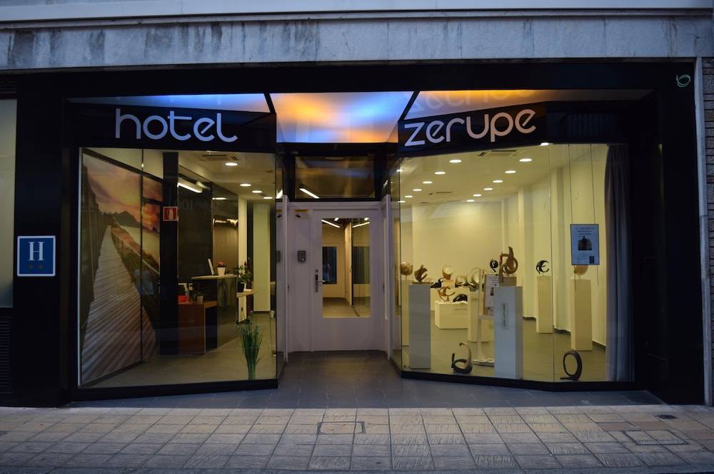 Zerupe Hotel 1