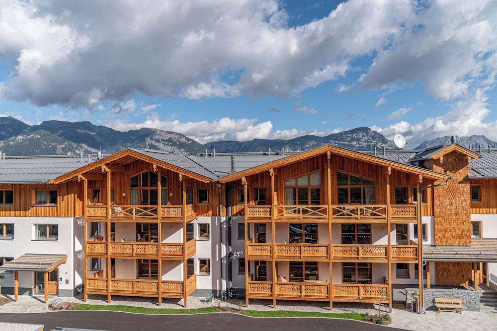 Skylodge Alpine Homes 1