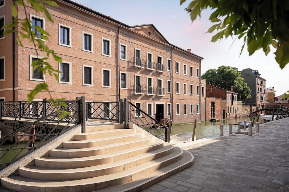 Palazzo dei Guardiani 1