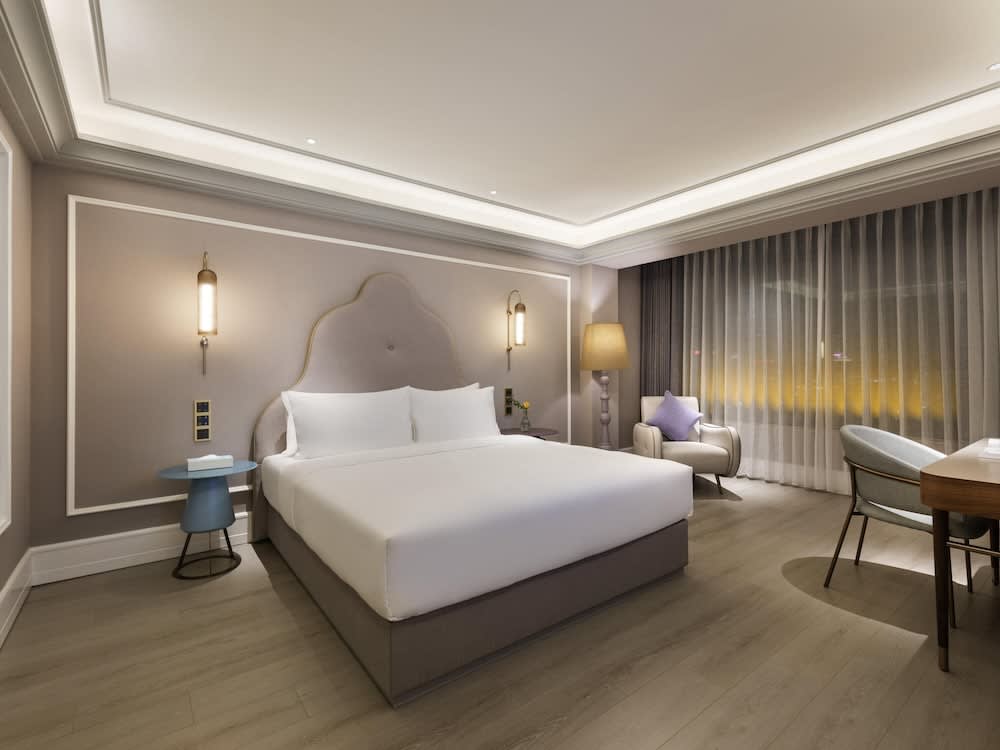 Mercure Nantong Downtown 2