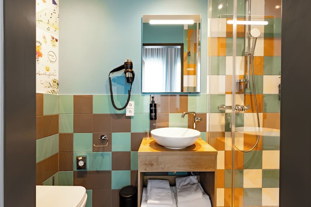 Holiday Inn - the niu, Pax Berlin Airport by IHG 2