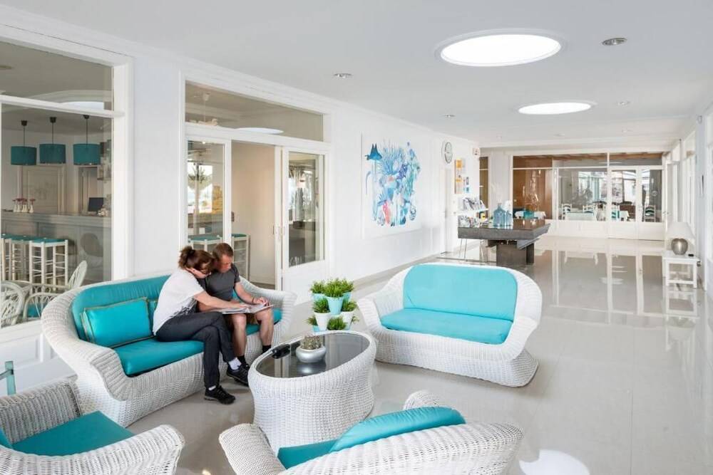 Neptuno Suites - Adults Only 2