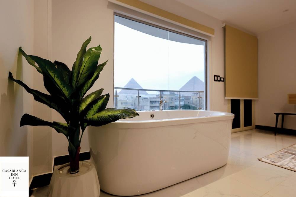 Casablanca pyramids inn 1