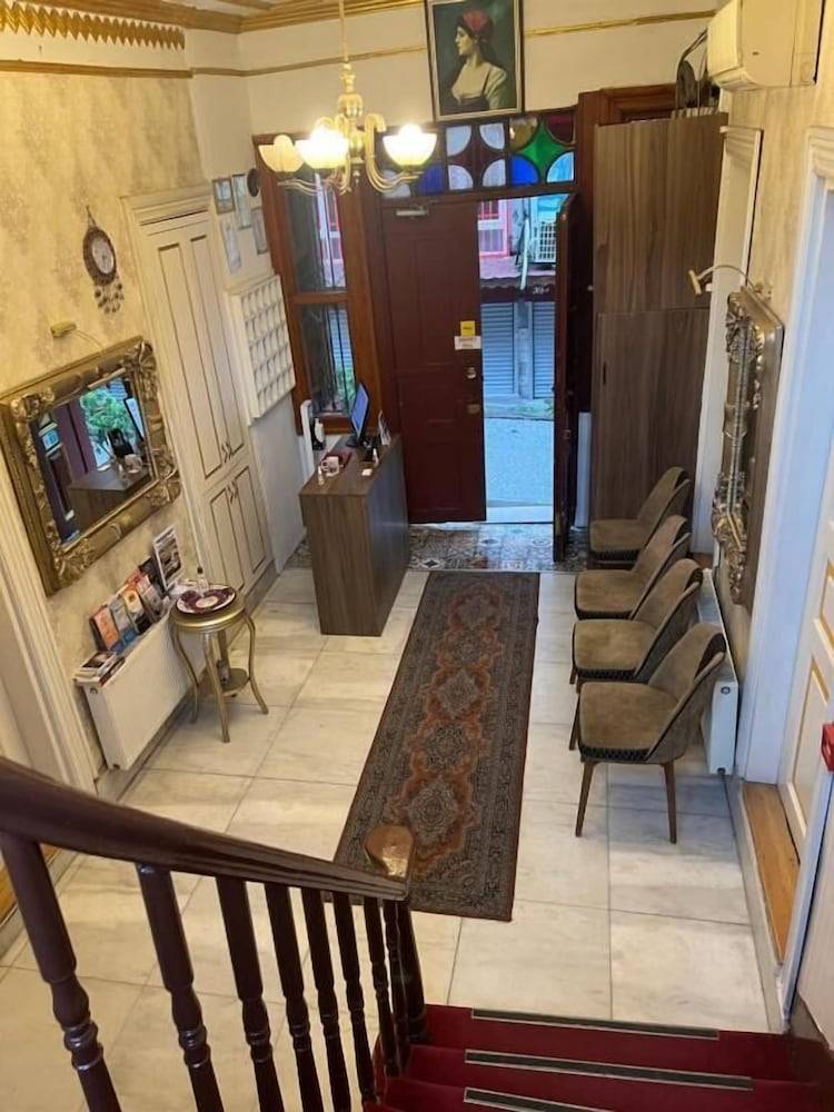 Le Safran Suite Hotel 2
