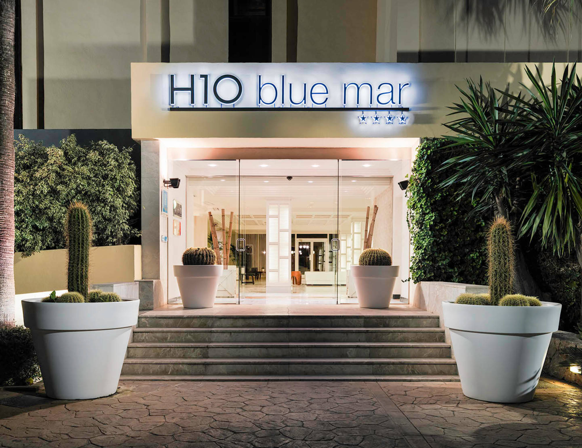 Boutique Hotel H10 Blue Mar - Adults Only 1