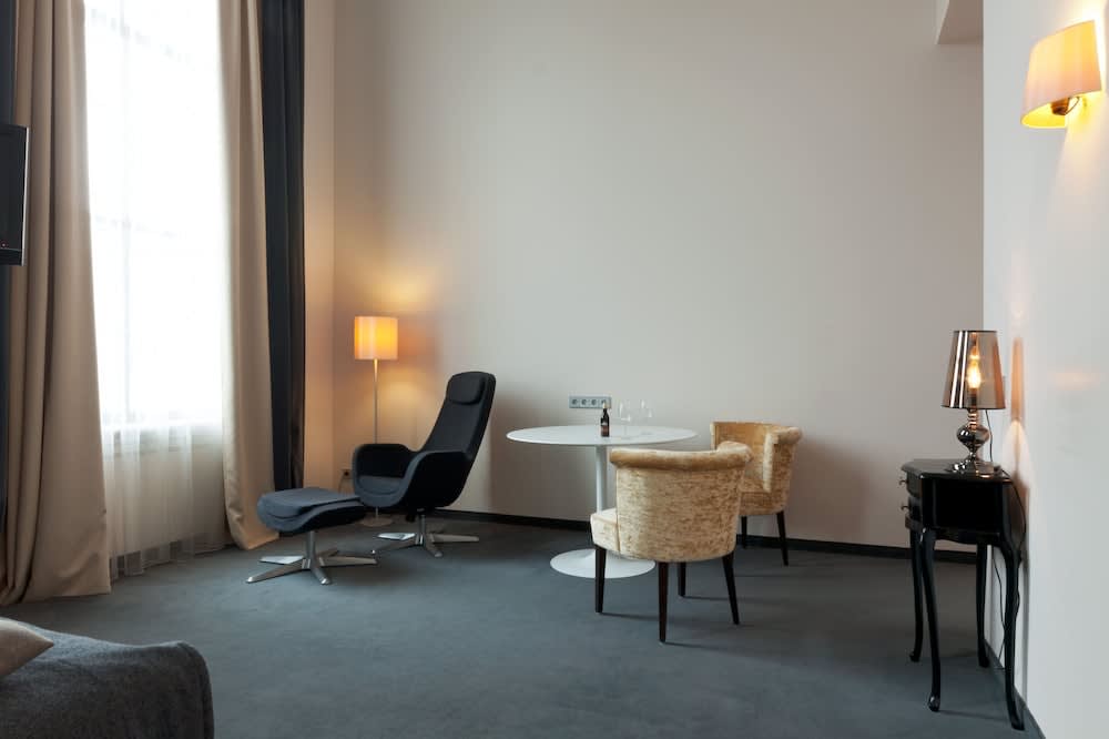 Suitehotel Pincoffs 1