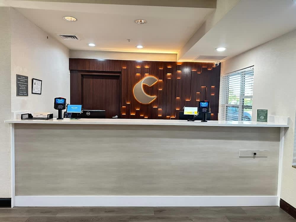 Comfort Inn & Suites Concord - Kannapolis 2