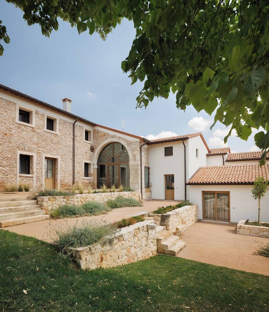 Castel Bricon - Dimora di campagna 1