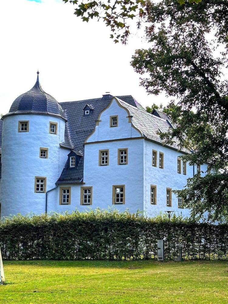 Schlosshotel Eyba 1