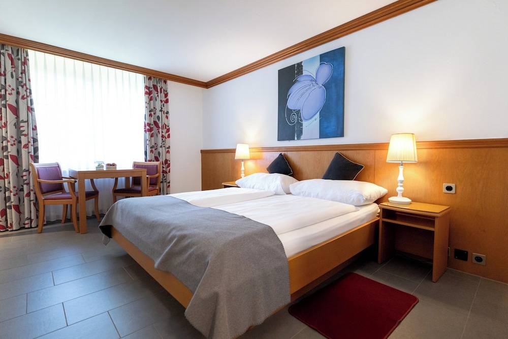 Hotel Schlössli Garni - Free Parking 2