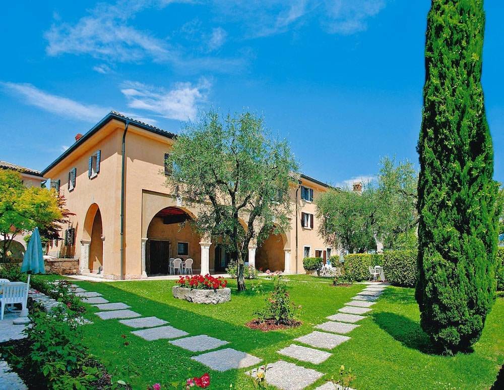 Residence La Filanda in Costermano 1