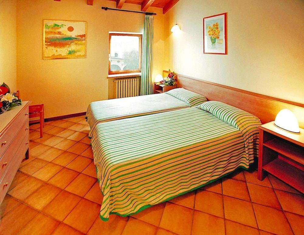 Residence La Filanda in Costermano 2