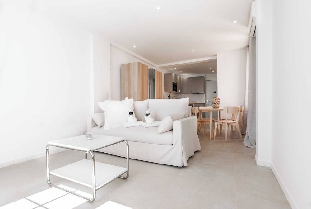 Charming studio - 2P - Sea view - Antibes 1