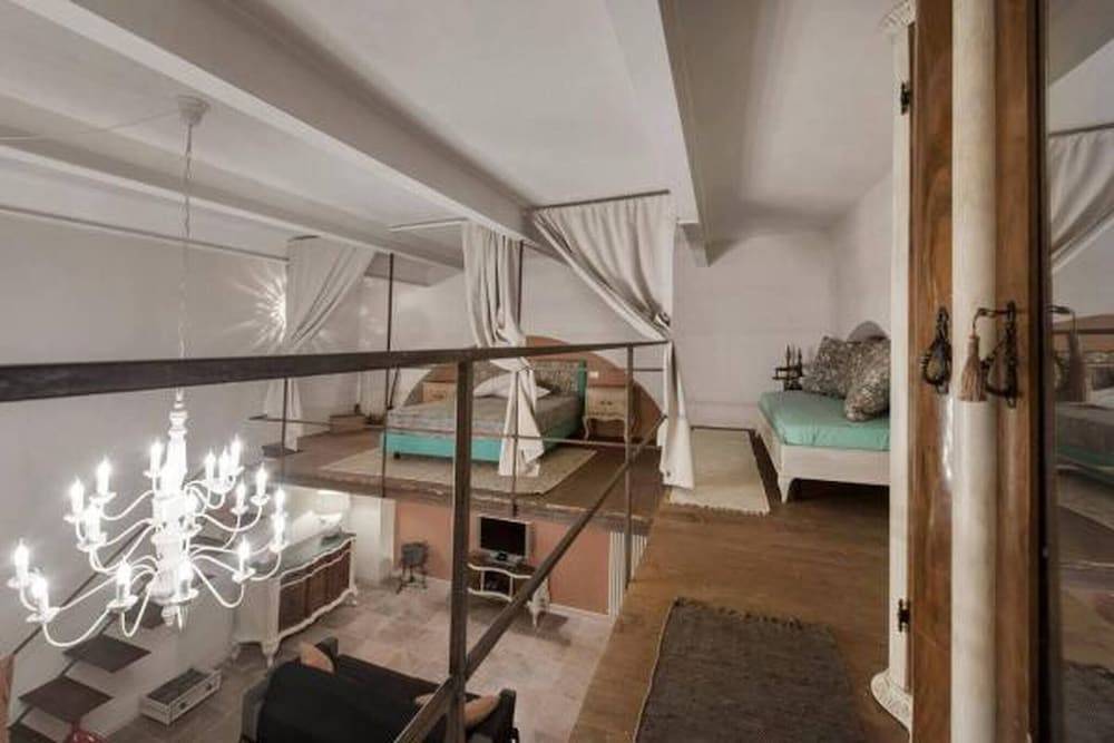 Shabby Loft in Colosseum 2