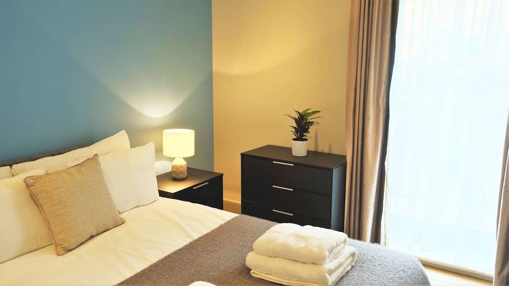 Accomodo London South Bank - Spacious & Elegant Apartments near Big Ben, London Eye & Bankside 1