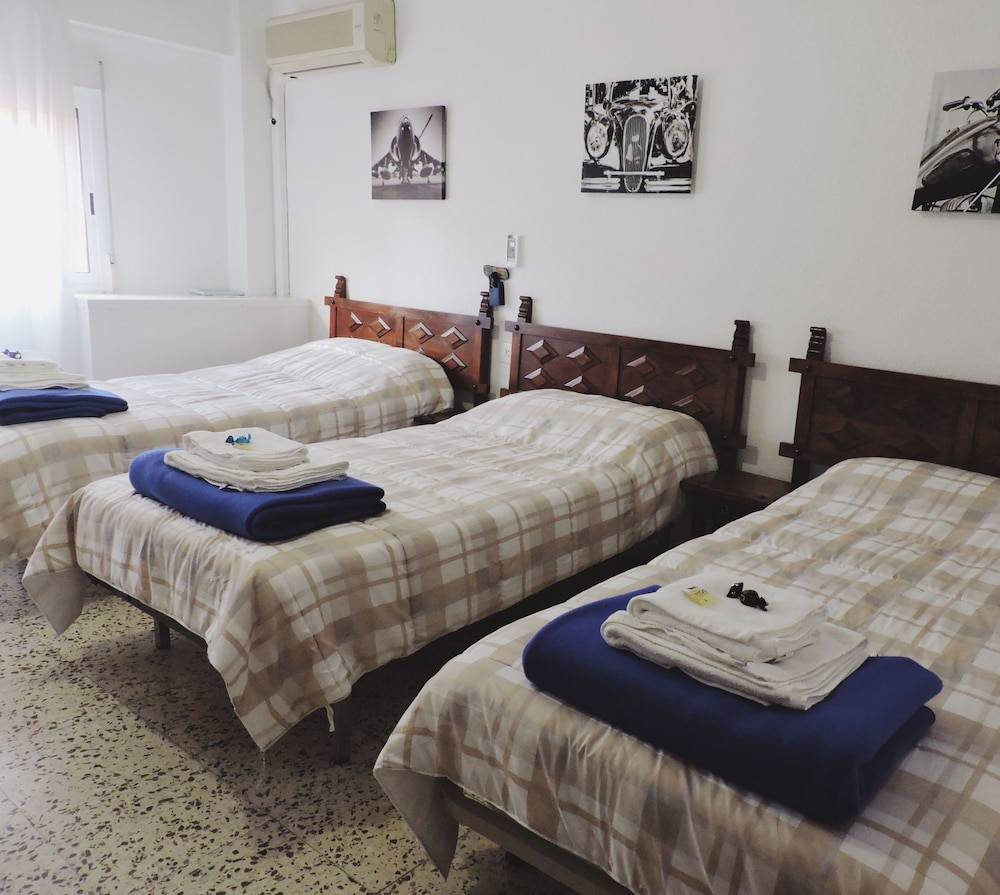 HOSTAL MONREAL 1