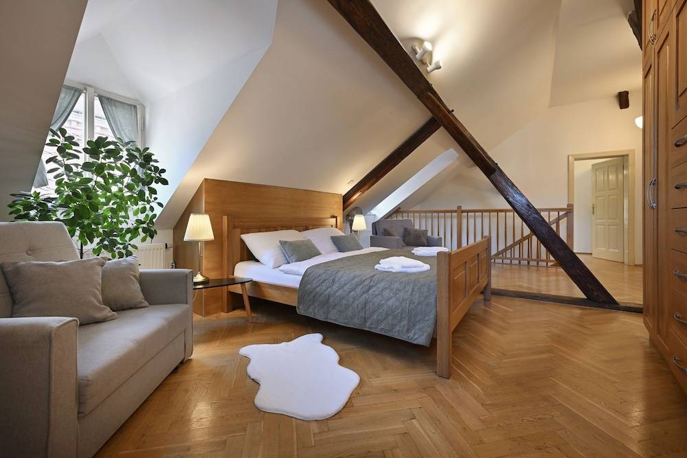 White Swan Boutique Apartments 1