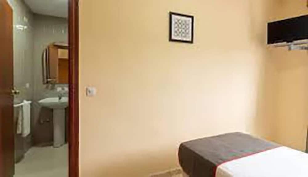 HOSTAL-RESTAURANTE EL PAISANO 2