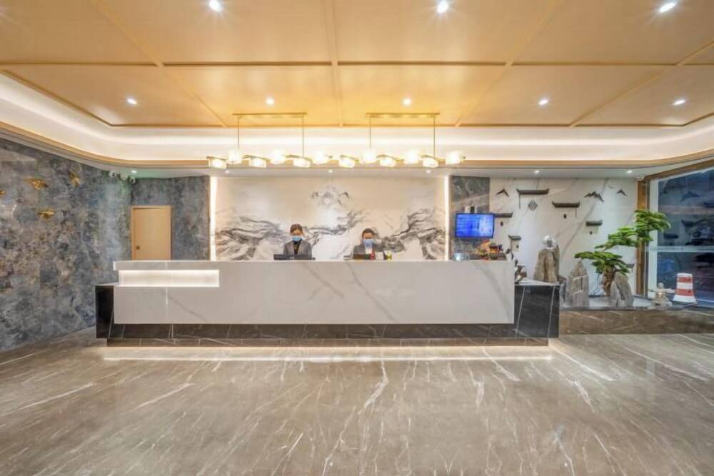 Yimi Collection Hotel (Shanghai Xizang North Road Subway Station) 1