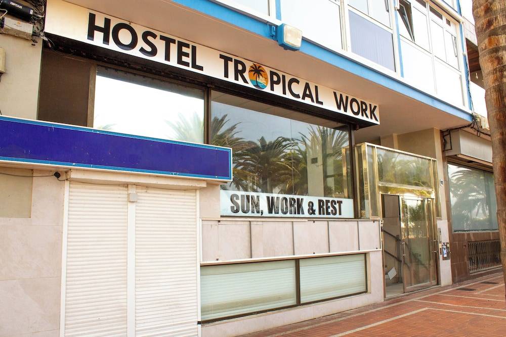 Hostel Tropical Work 1