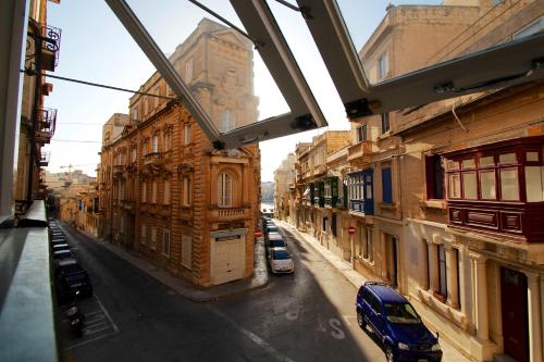 Corner Hostel 2