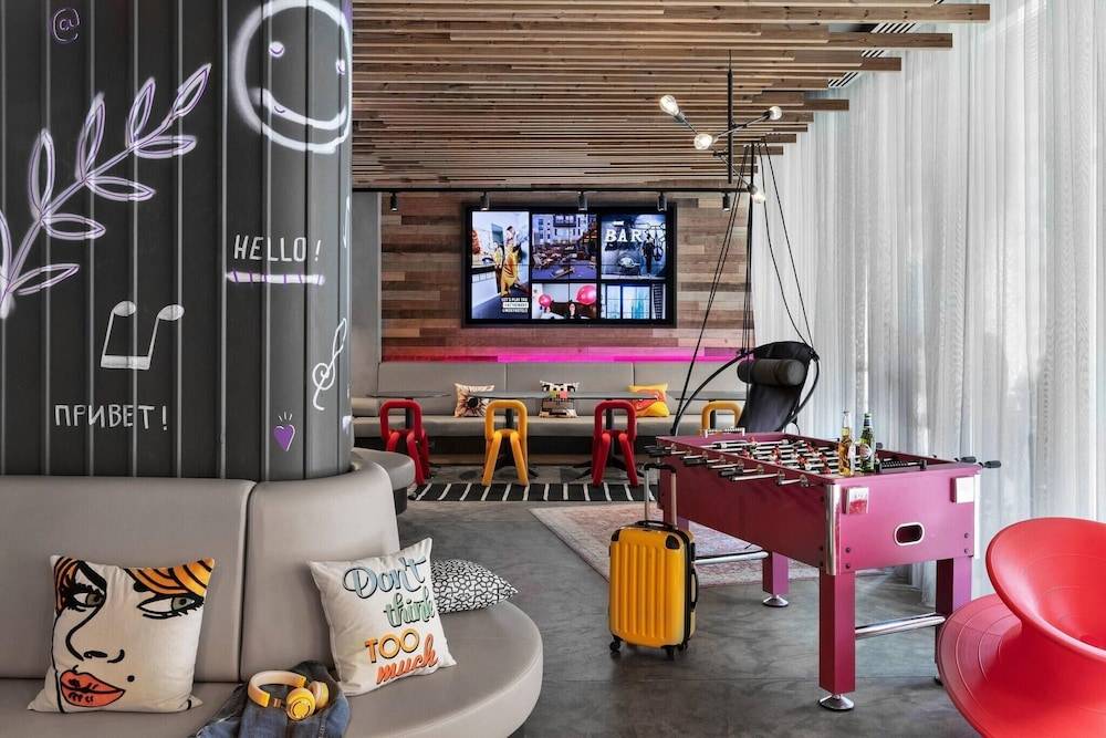 Moxy Bucharest Old Town 2