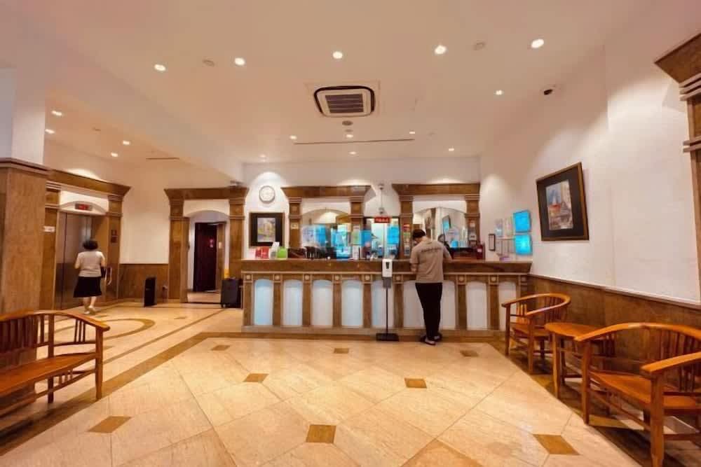 Park View Hotel 2